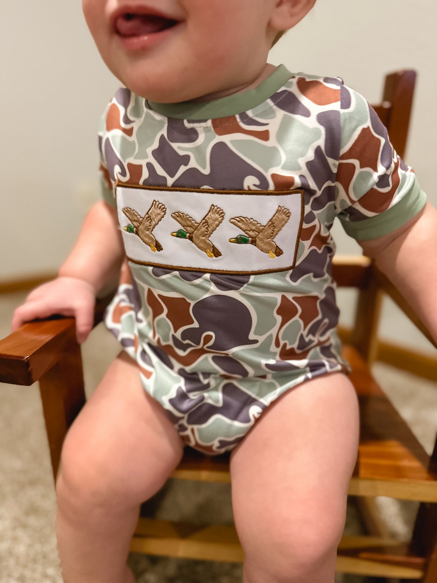 Short Sleeve Duck Embroidery