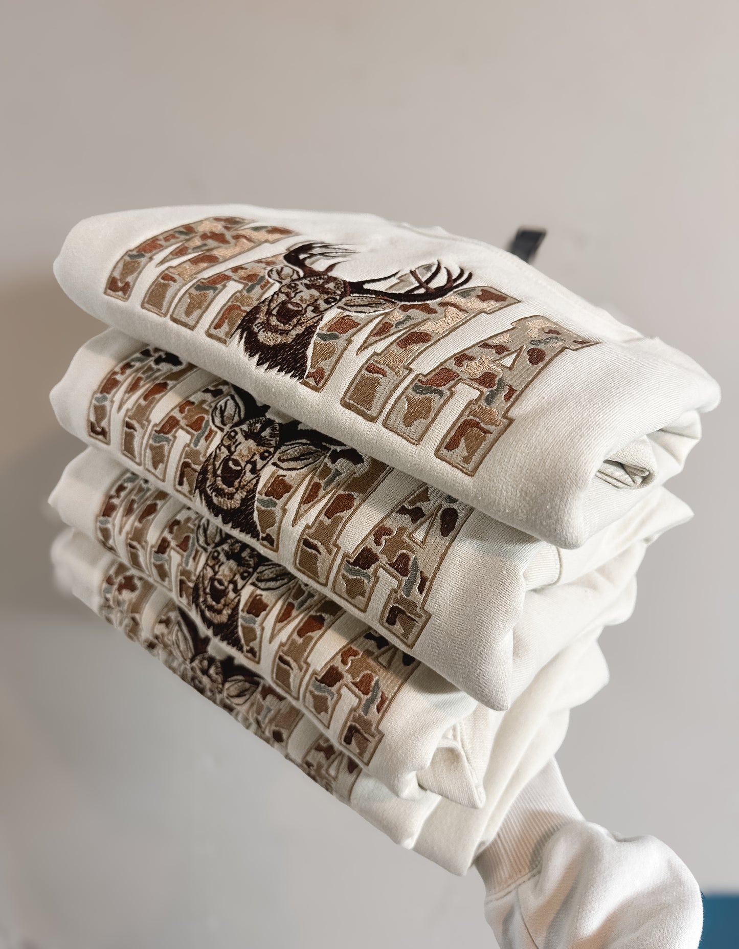 Mama Deer Pullover